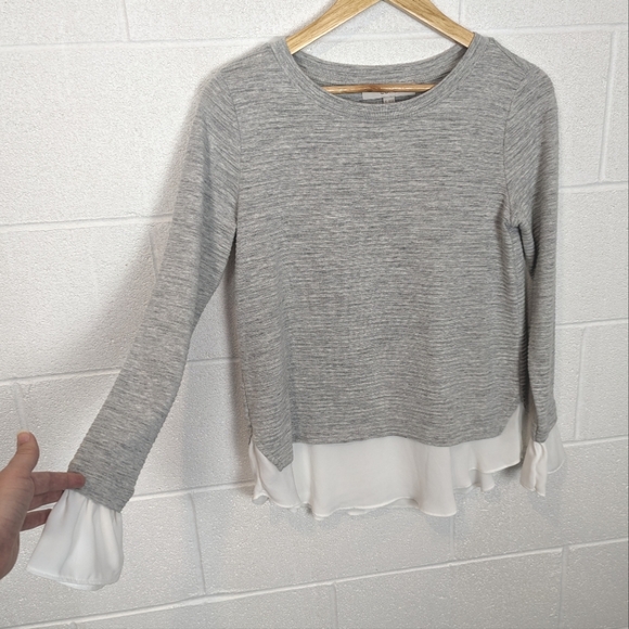 2/$20 LOFT Blouse XS-S Frilly Ribbed Long Sleeve Lightweight Grey Slim Fit Crew - Picture 2 of 8